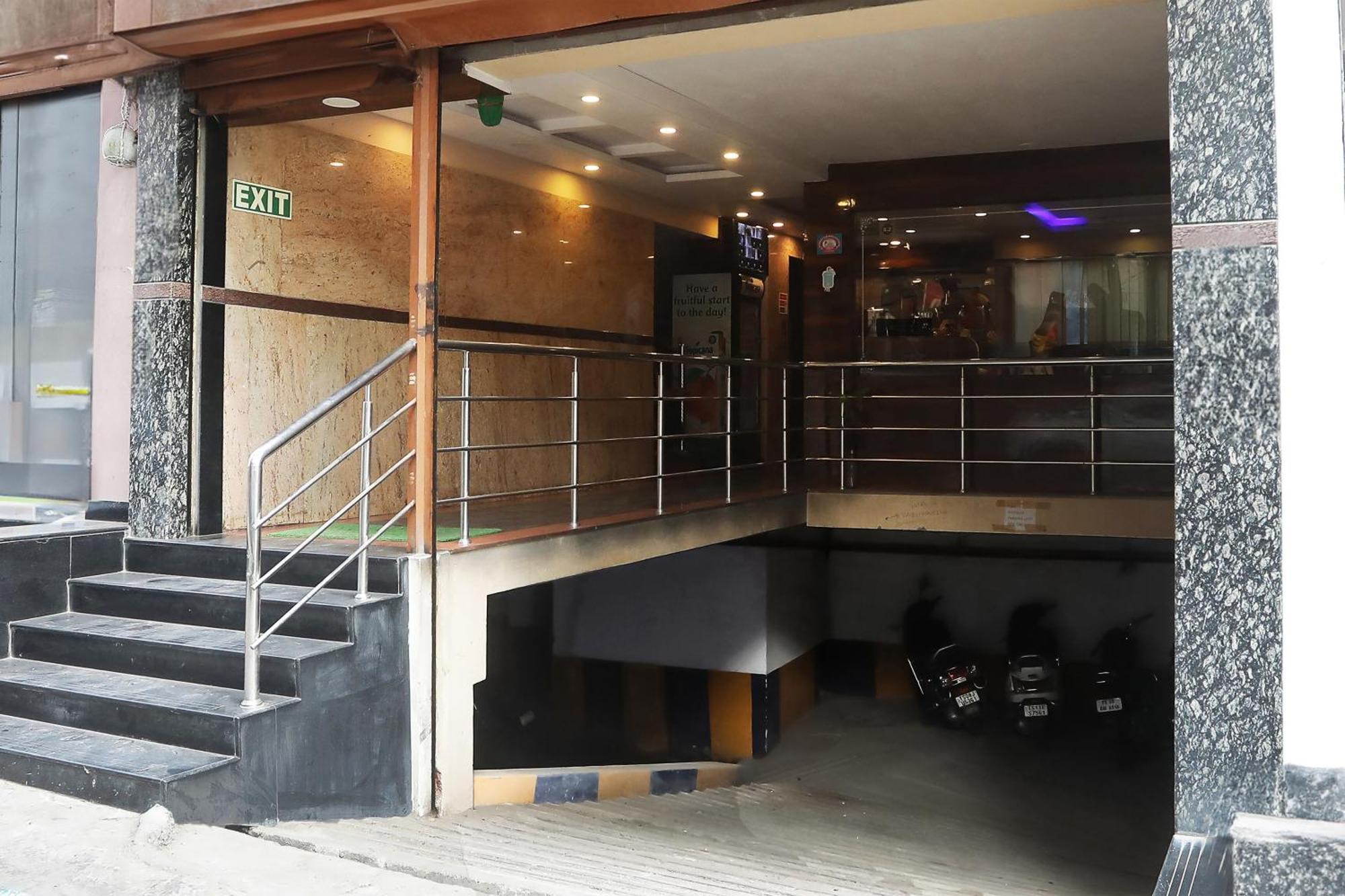 Super Hotel O Vaishnavi Inn Hajdarabad Zewnętrze zdjęcie
