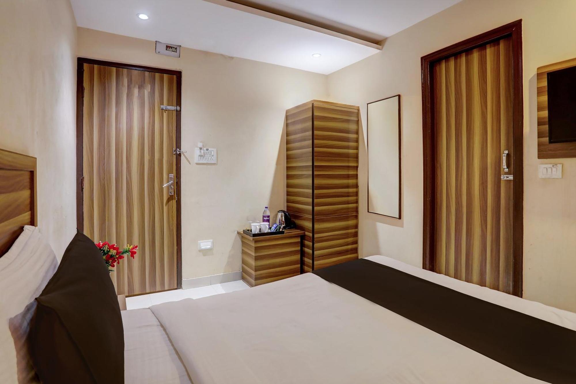 Super Hotel O Vaishnavi Inn Hajdarabad Zewnętrze zdjęcie